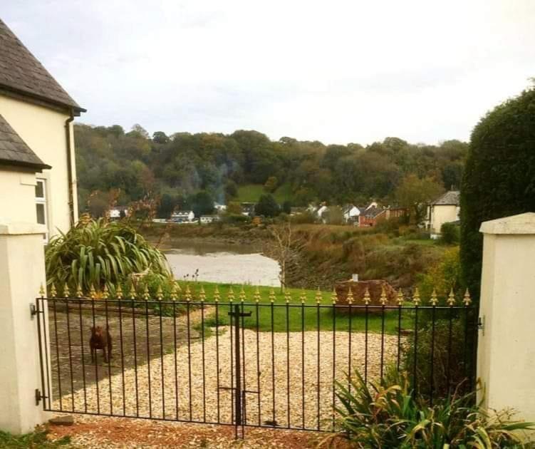 Quaint Little Guest Suite With Private Parking Newport  Esterno foto